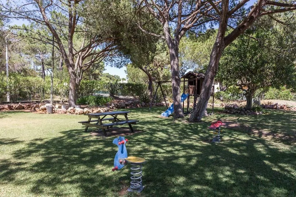 Charming Apartment With Private Garden & Pool Vilamoura 0*,  Portugal