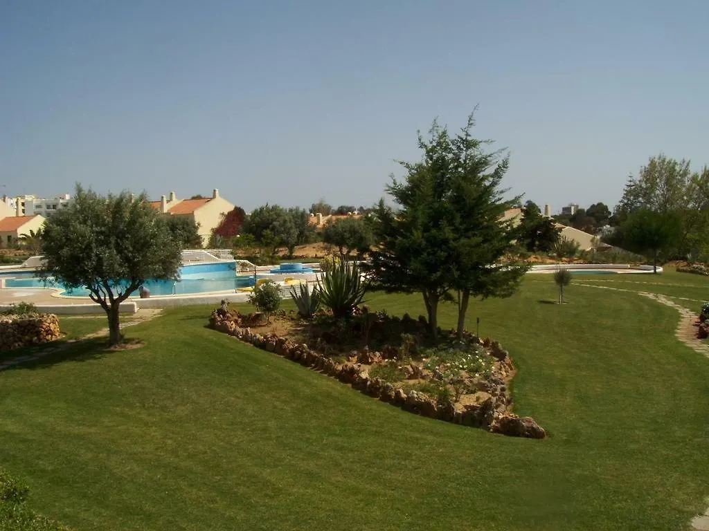 Charming Apartment With Private Garden & Pool Vilamoura
