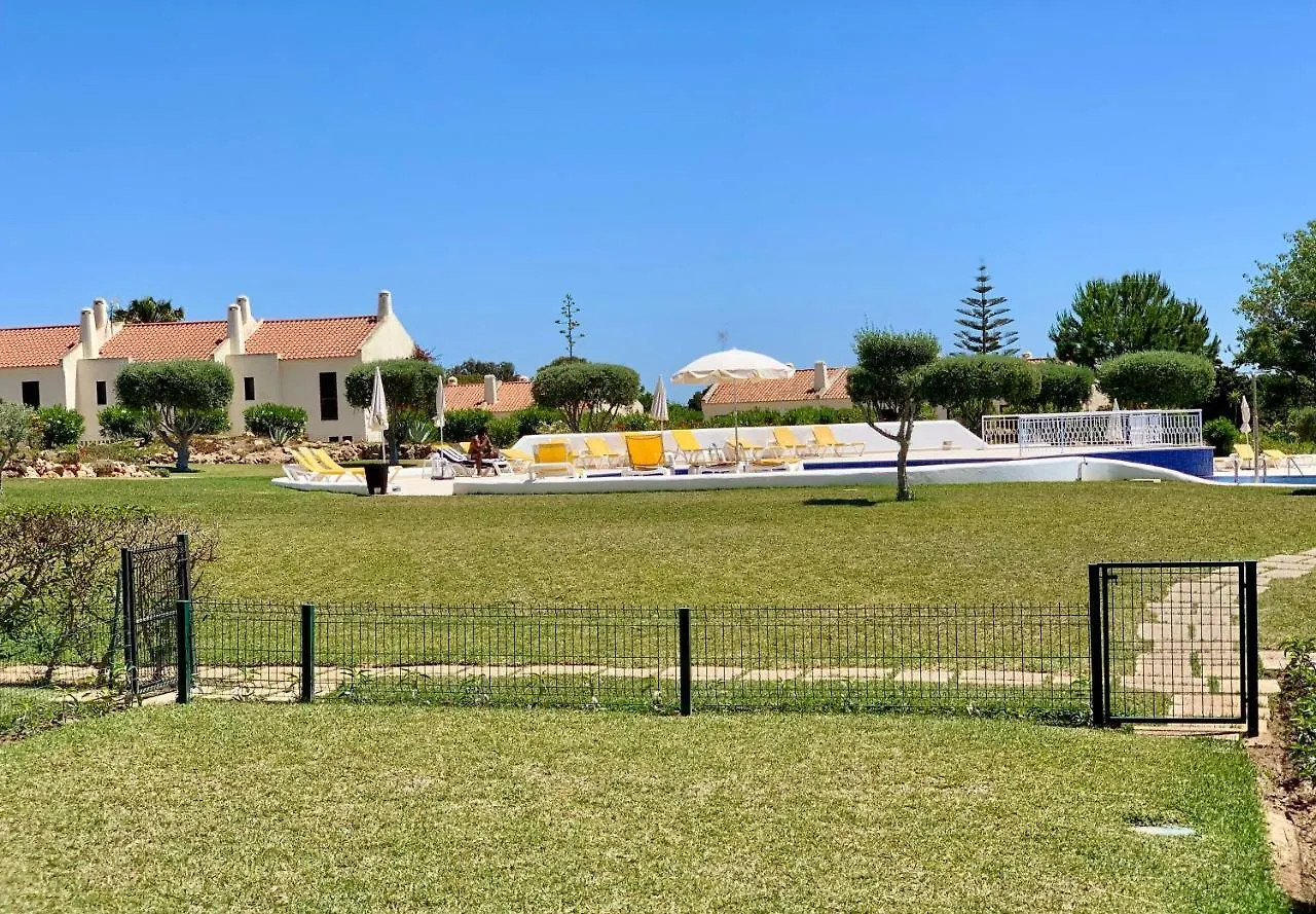 Charming Apartment With Private Garden & Pool Vilamoura Portugal