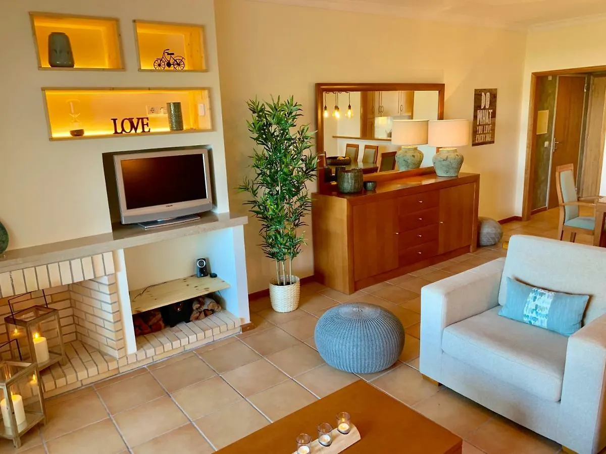 Charming Apartment With Private Garden & Pool Vilamoura