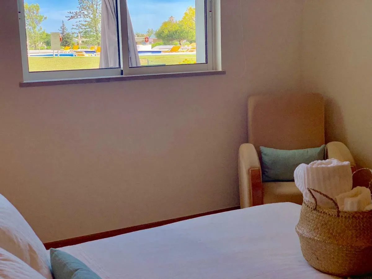 Charming Apartment With Private Garden & Pool Vilamoura